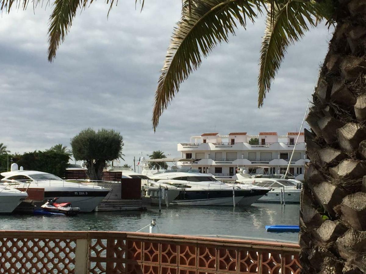 Appartement Rez De Jardin Emplacement #1 Empuriabrava Εξωτερικό φωτογραφία